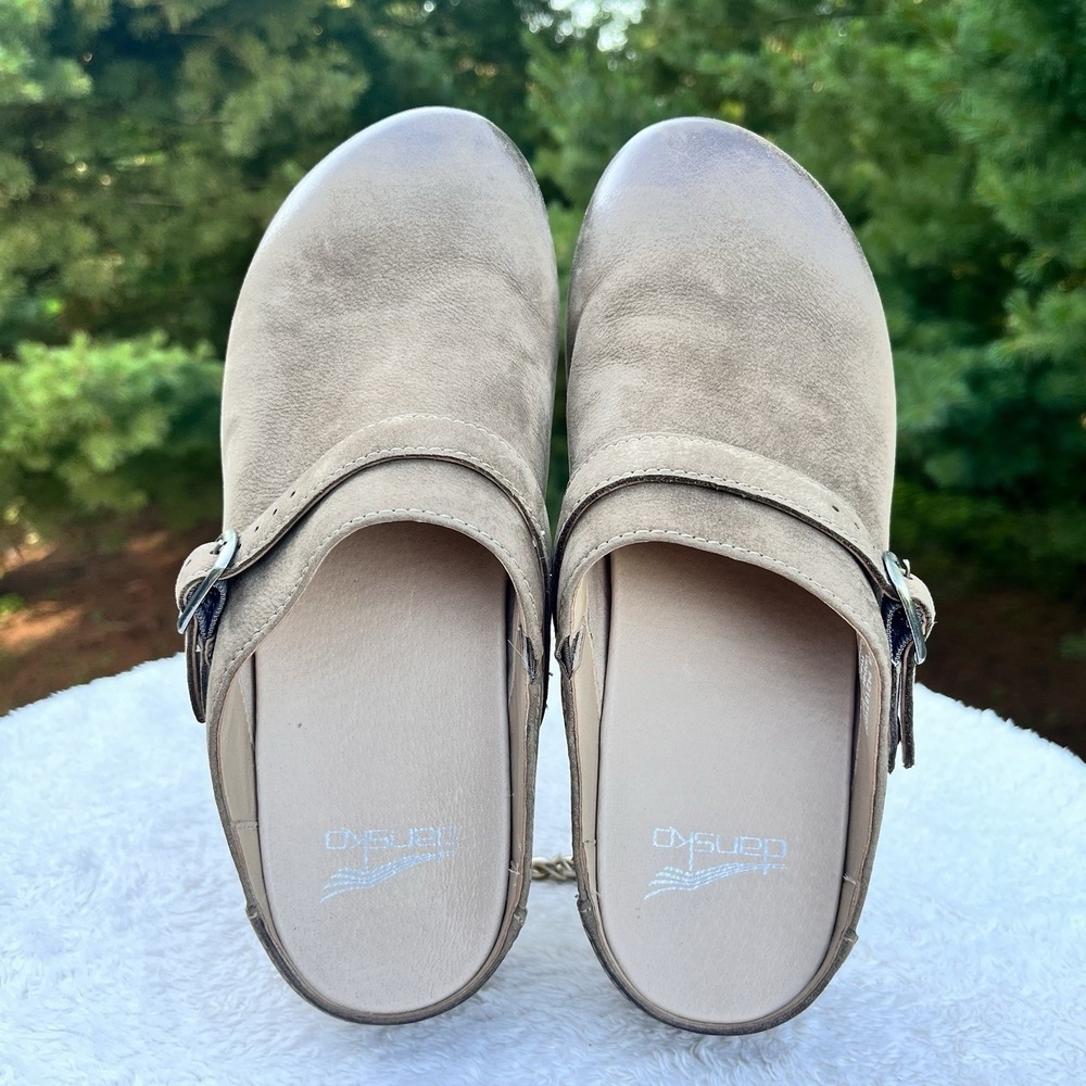 Dansko Berry Burnished Clogs Womens EU 38 | US 7.5-8 Brown Mushroom Swivel Strap - Picture 8 of 9